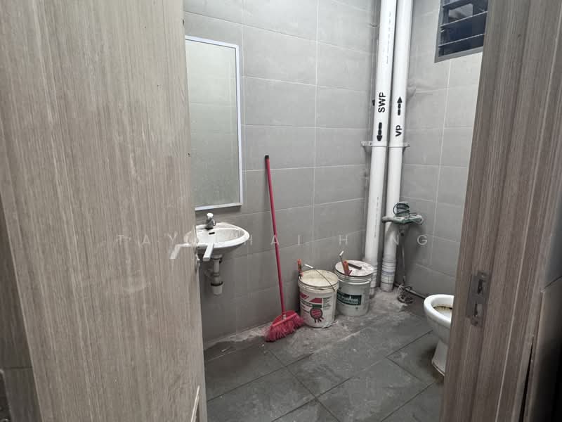 Polaris @ Woodlands, 101 Woodlands Avenue 12, 3,369 sqft, Factory / Workshop (B2) For Rent, by Tay Chai Heng, 500183205 - Bathroom - CommercialGuru.com.sg