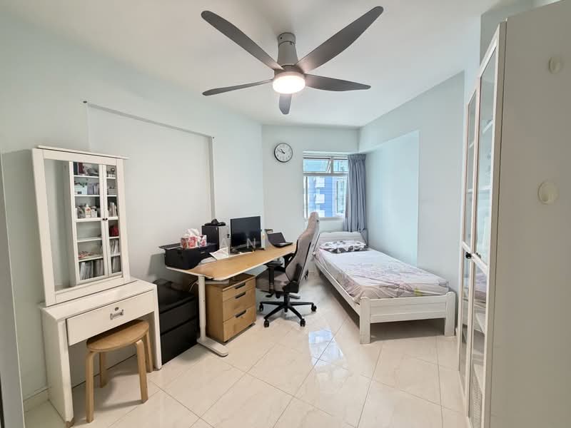 391 Bukit Batok West Avenue 5, 391 Bukit Batok West Avenue 5, 3 Bedrooms, 990 sqft, HDB Flat For Sale, by Ian Teo, 500183206 - Study - PropertyGuru.com.sg