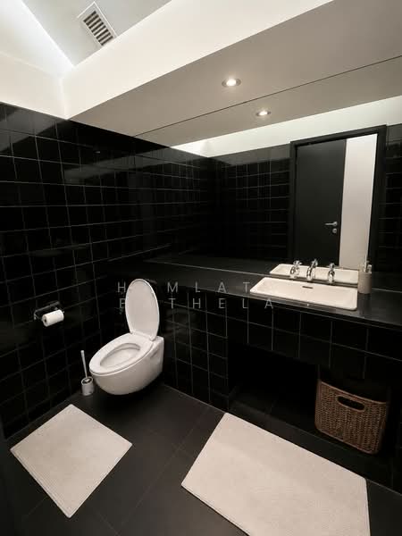 116 cairnhill, cairnhill, 6 Bedrooms, 5,000 sqft, Conservation House For Rent, by Hemlata Pathela, 500183218 - Bathroom - PropertyGuru.com.sg