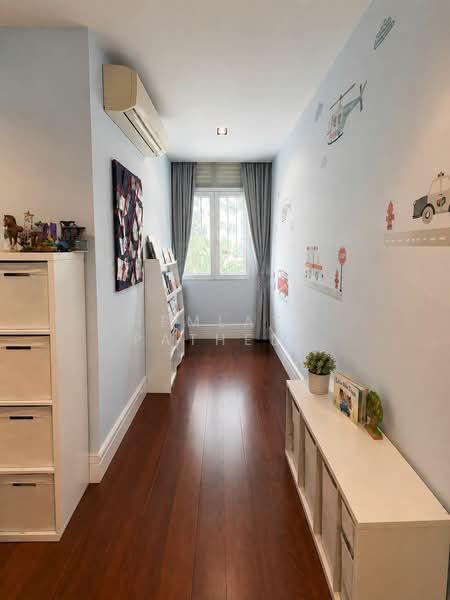116 cairnhill, cairnhill, 6 Bedrooms, 5,000 sqft, Conservation House For Rent, by Hemlata Pathela, 500183218 - Corridor - PropertyGuru.com.sg