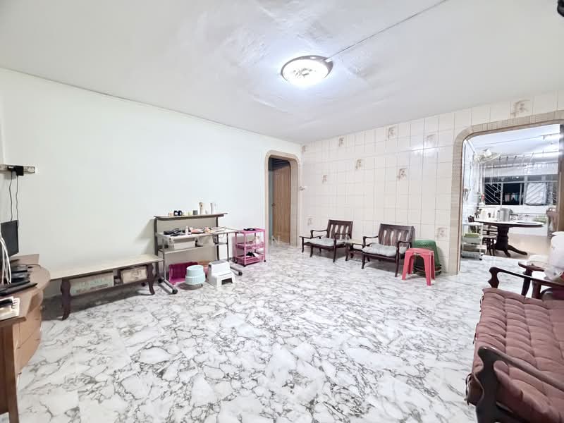 54 Pipit Road, 54 Pipit Road, 3 Bedrooms, 979 sqft, HDB Flat For Sale, by Baven Tan, 500183220 - Living Room - PropertyGuru.com.sg