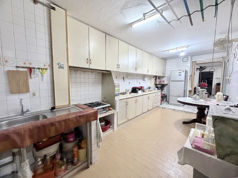 54 Pipit Road, 54 Pipit Road, 3 Bedrooms, 979 sqft, HDB Flat For Sale, by Baven Tan, 500183220 - Kitchen - PropertyGuru.com.sg