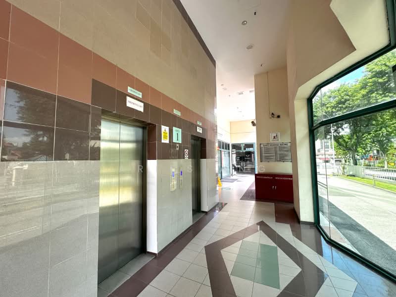 Quartz Industrial Building, 5 Upper Aljunied Link, 2,314 sqft, Light Industrial (B1) For Sale, by Aries Ang, 500183221 - Passenger Lift - CommercialGuru.com.sg