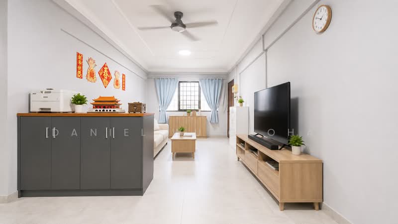 330 Jurong East Avenue 1, 330 Jurong East Avenue 1, 3 Bedrooms, 1,119 sqft, HDB Flat For Sale, by Daniel Wu Guohao, 500183223 - Living Room - PropertyGuru.com.sg
