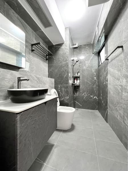 987A Jurong West Street 93, 987A Jurong West Street 93, 3 Bedrooms, 1,227 sqft, HDB Flat For Sale, by Ivan Ng, 500183231 - Bathroom - PropertyGuru.com.sg