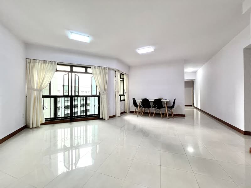 987A Jurong West Street 93, 987A Jurong West Street 93, 3 Bedrooms, 1,227 sqft, HDB Flat For Sale, by Ivan Ng, 500183231 - Living Room - PropertyGuru.com.sg