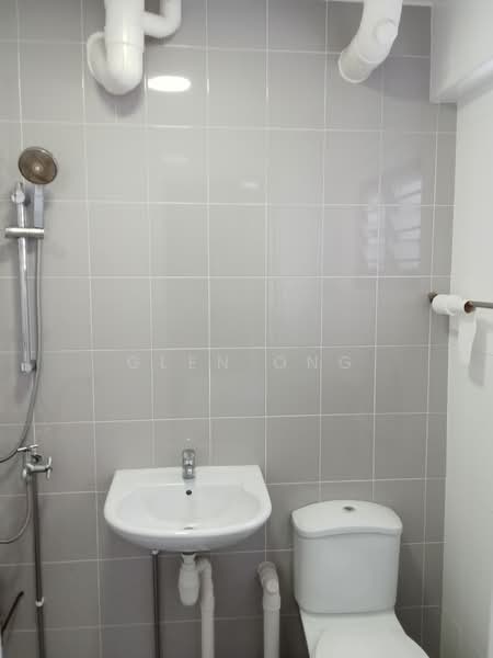 278 Yishun Street 22, 278 Yishun Street 22, 3 Bedrooms, 1,119 sqft, HDB Flat For Sale, by Glen Ong, 500183244 - Bathroom - PropertyGuru.com.sg