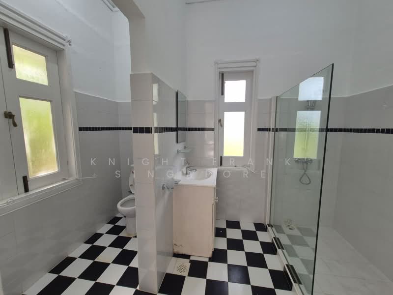5 Canterbury Road, , 3 Bedrooms, 5,604 sqft, Detached House For Rent, by BELVRI MOK, 500183279 - Bathroom - PropertyGuru.com.sg