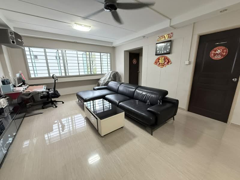 628B Woodlands Ring Road, 628B Woodlands Ring Road, 3 Bedrooms, 1,301 sqft, HDB Flat For Sale, by Jimmy Tan, 500183298 - Living Room - PropertyGuru.com.sg