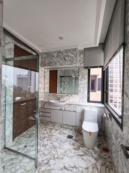 Four Seasons Park, 8 Cuscaden Walk, Tanglin / Holland / Bukit Timah, 4 Bedrooms, 2,260 sqft, Condominium For Rent, by Webster Wu, 500183310 - Adjoining bathroom - PropertyGuru.com.sg