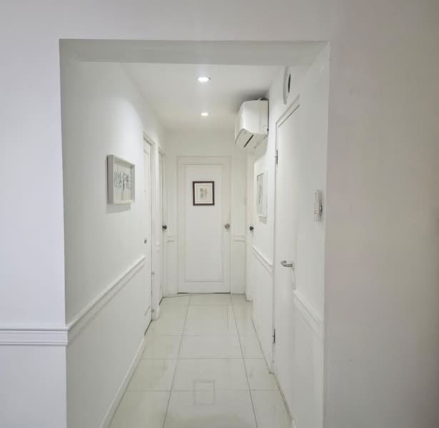 404A Fernvale Lane, 404A Fernvale Lane, 3 Bedrooms, 1,205 sqft, HDB Flat For Sale, by Rachel Tan, 500183312 - Corridor - PropertyGuru.com.sg