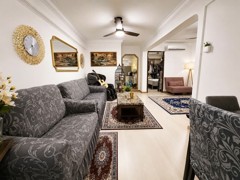 92 Bedok North Avenue 4, 92 Bedok North Avenue 4, 2 Bedrooms, 883 sqft, HDB Flat For Sale, by Sharifah Kamariah, 500183316 - Living Room - PropertyGuru.com.sg