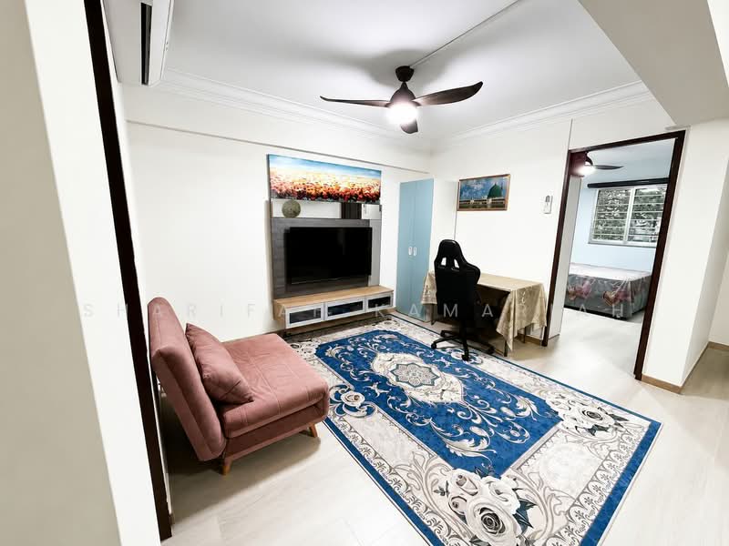 92 Bedok North Avenue 4, 92 Bedok North Avenue 4, 2 Bedrooms, 883 sqft, HDB Flat For Sale, by Sharifah Kamariah, 500183316 - Living Room - PropertyGuru.com.sg