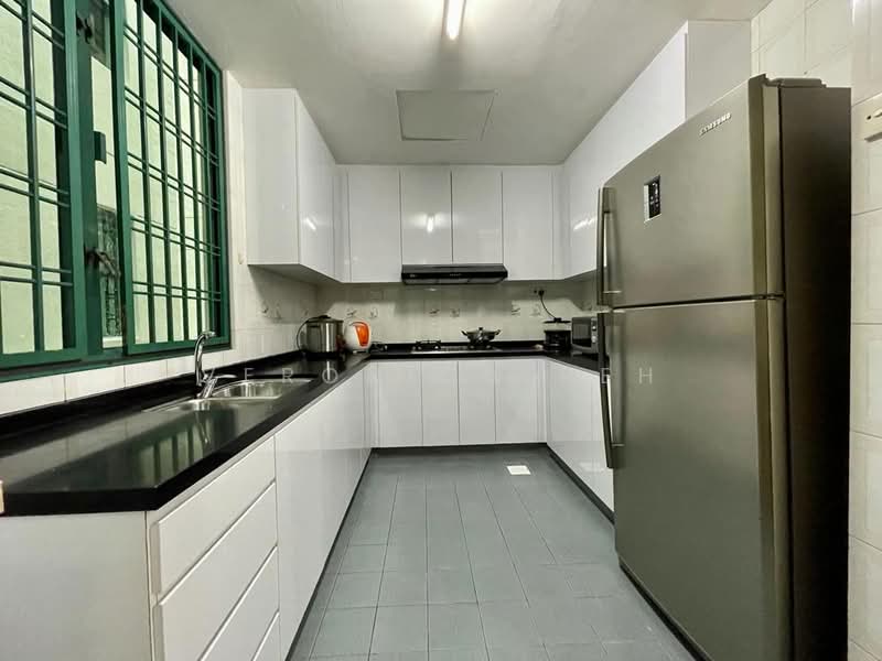 Highgate, 66 Toh Tuck Road, 3 Bedrooms, 1,227 sqft, Condominium For Rent, by Veronica Peh, 500183320 - Kitchen - PropertyGuru.com.sg