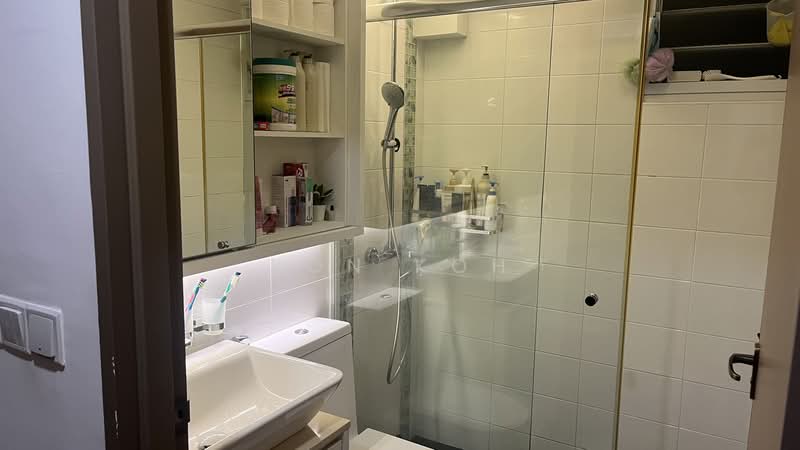 282A Sengkang East Avenue, 282A Sengkang East Avenue, 3 Bedrooms, 990 sqft, HDB Flat For Sale, by Ron Koh, 500183321 - Bathroom - PropertyGuru.com.sg