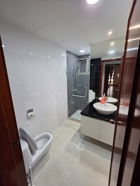 Parc Vista, 450 Corporation Road, Room Rental, 90 sqft, Condominium For Rent, by Helen HU, 500183326 - Bathroom - PropertyGuru.com.sg