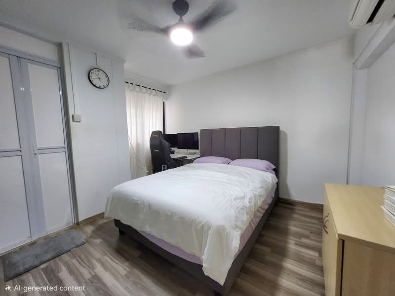 166 Bishan Street 13, 166 Bishan Street 13, 3 Bedrooms, 904 sqft, HDB Flat For Sale, by LB Toh, 500183327 - Bedroom - PropertyGuru.com.sg