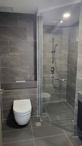 Affinity At Serangoon, , 1 Bedroom, 484 sqft, Condominium For Sale, by Alice Goh, 500183362 - Bathroom - PropertyGuru.com.sg