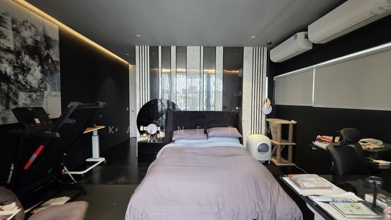 Almond Street, , 5 Bedrooms, 3,800 sqft, Semi-Detached House For Sale, by Karine Tan, 500183366 - Bedroom - PropertyGuru.com.sg