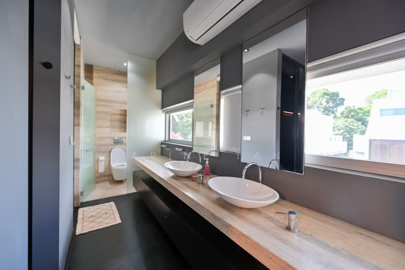 Almond Street, , 5 Bedrooms, 3,800 sqft, Semi-Detached House For Sale, by Karine Tan, 500183366 - Bathroom - PropertyGuru.com.sg