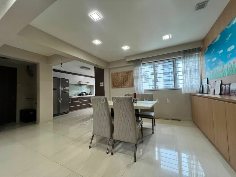 711 Bedok Reservoir Road, 711 Bedok Reservoir Road, 3 Bedrooms, 1,302 sqft, HDB Flat For Sale, by Victor Chan, 500183368 - Dining Room - PropertyGuru.com.sg