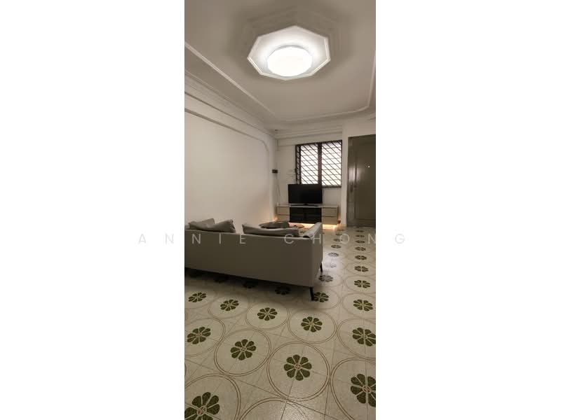 330 Clementi Avenue 2, 330 Clementi Avenue 2, 2 Bedrooms, 721 sqft, HDB Flat For Rent, by Annie Chong, 500183381 - Living Room - PropertyGuru.com.sg