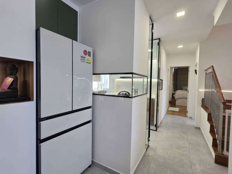 Blu Coral Condo, 127A Lorong L Telok Kurau, 3 Bedrooms, 2,056 sqft, Condominium For Sale, by Ryan Ngan, 500183383 - Corridor - PropertyGuru.com.sg