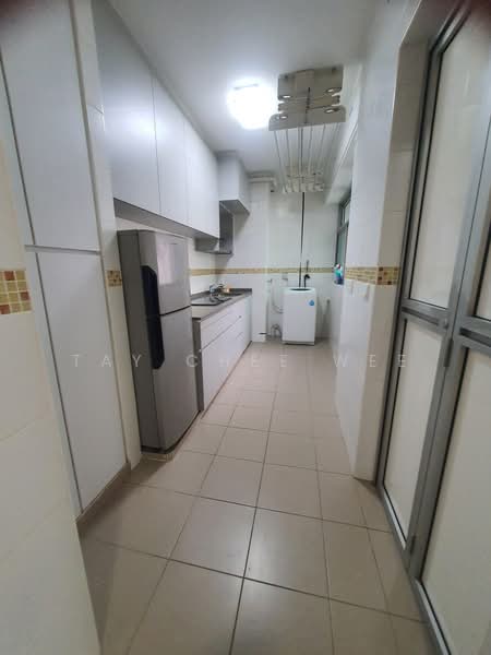 590A Montreal Link, 590A Montreal Link, 2 Bedrooms, 460 sqft, HDB Flat For Rent, by Tay Chee Wee, 500183387 - Kitchen - PropertyGuru.com.sg