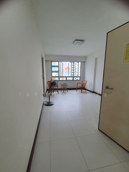 590A Montreal Link, 590A Montreal Link, 2 Bedrooms, 460 sqft, HDB Flat For Rent, by Tay Chee Wee, 500183387 - Living Room - PropertyGuru.com.sg