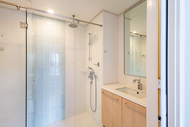 The Sail @ Marina Bay, 6 Marina Boulevard, 2 Bedrooms, 861 sqft, Condominium For Sale, by Yee Bey Liew, 500183392 - Bathroom - PropertyGuru.com.sg