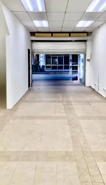 2 Storeys Freehold Conversation Shophouse at Desker Road for Sale, Desker Road / Rowell Road / Jalan Besah, 2,200 sqft, Shop / Shophouse For Sale, by Kezia Lim, 500183411 - Entrance - CommercialGuru.com.sg