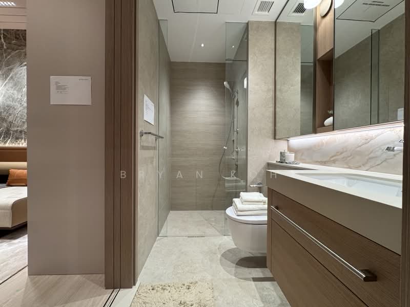 Thomson Reserve, Bright Hill Drive, 2 Bedrooms, 667 sqft, Condominium For Sale, by Bryan Koh, 500183412 - Bathroom - PropertyGuru.com.sg