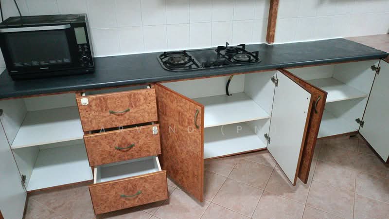 228 Lorong 8 Toa Payoh, 228 Lorong 8 Toa Payoh, Room Rental, 300 sqft, HDB Flat For Rent, by Arvind (PN), 500183418 - Kitchen - PropertyGuru.com.sg