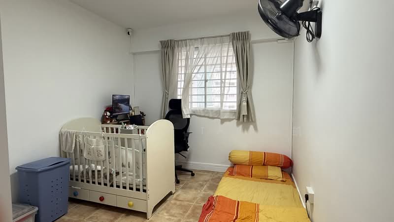 542 Bedok North Street 3, 542 Bedok North Street 3, 2 Bedrooms, 721 sqft, HDB Flat For Sale, by Marilyn Tan 陈凯欣, 500183421 - Bedroom - PropertyGuru.com.sg