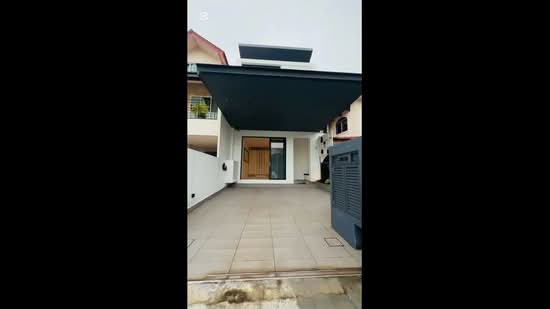 Jalan Lepas, Jalan Lepas, 4 Bedrooms, 3,000 sqft, Terraced House For Rent, by Richard Quek, 500183423 - PropertyGuru.com.sg