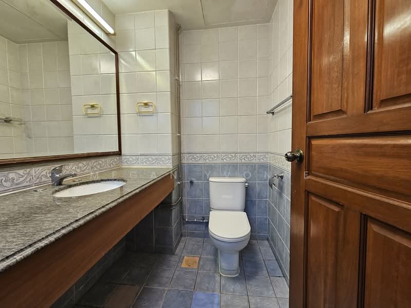 Gold Palm Mansions, 139 Lorong K Telok Kurau, 2 Bedrooms, 1,033 sqft, Apartment For Rent, by Megan Yvonne, 500183432 - Bathroom - PropertyGuru.com.sg