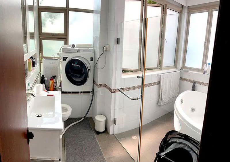 38 I Suites, 38 Ipoh Lane, 2 Bedrooms, 506 sqft, Condominium For Sale, by Lionel Loo PN, 500183440 - Bathroom - PropertyGuru.com.sg