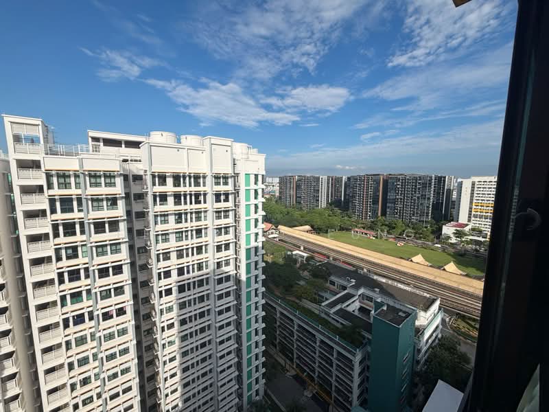 33 Eunos Crescent, 33 Eunos Crescent, 2 Bedrooms, 646 sqft, HDB Flat For Sale, by Desiree Leung, 500183441 - Living Room View - PropertyGuru.com.sg