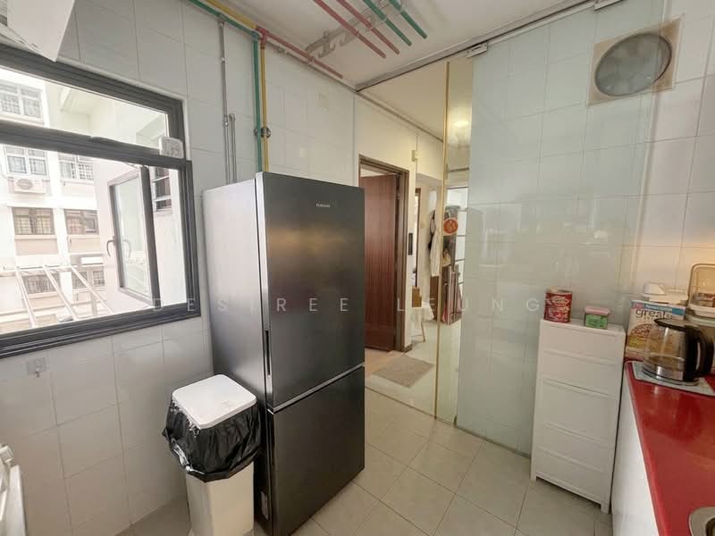 33 Eunos Crescent, 33 Eunos Crescent, 2 Bedrooms, 646 sqft, HDB Flat For Sale, by Desiree Leung, 500183441 - Kitchen - PropertyGuru.com.sg
