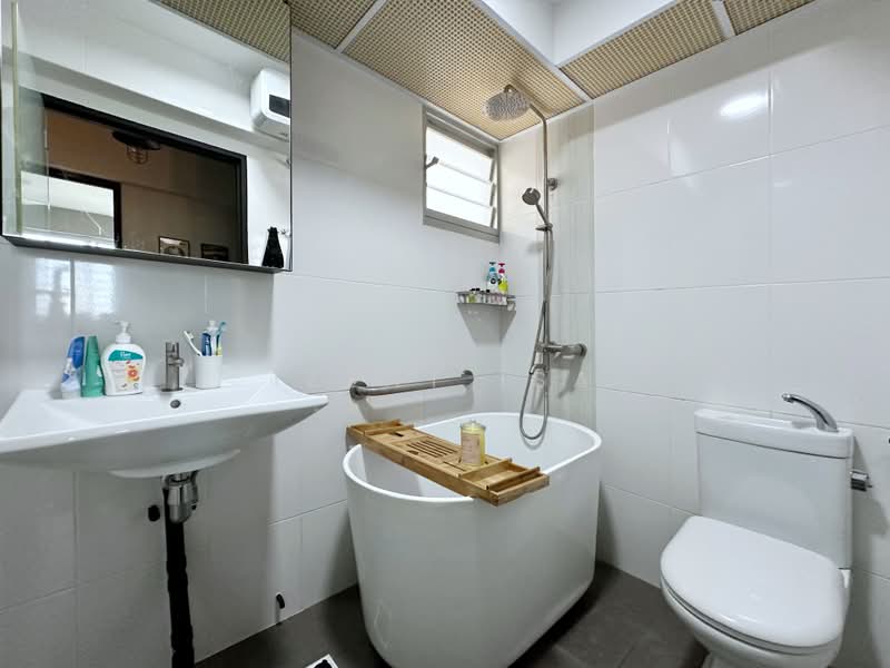 184A Marsiling Greenview, 184A Woodlands Street 13, Room Rental, 100 sqft, HDB Flat For Rent, by Izzat Isa, 500183444 - Bathroom - PropertyGuru.com.sg