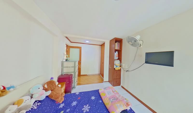 664A Yishun Avenue 4, 664A Yishun Avenue 4, 4 Bedrooms, 1,765 sqft, HDB Flat For Sale, by Annie Lee, 500183445 - Bedroom - PropertyGuru.com.sg