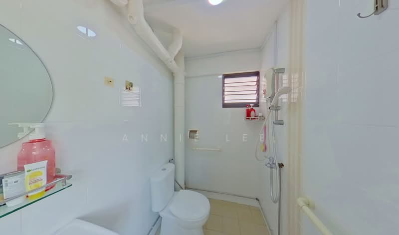 664A Yishun Avenue 4, 664A Yishun Avenue 4, 4 Bedrooms, 1,765 sqft, HDB Flat For Sale, by Annie Lee, 500183445 - Bathroom - PropertyGuru.com.sg
