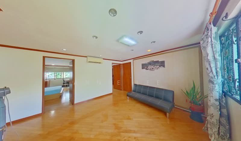 664A Yishun Avenue 4, 664A Yishun Avenue 4, 4 Bedrooms, 1,765 sqft, HDB Flat For Sale, by Annie Lee, 500183445 - Living Room - PropertyGuru.com.sg