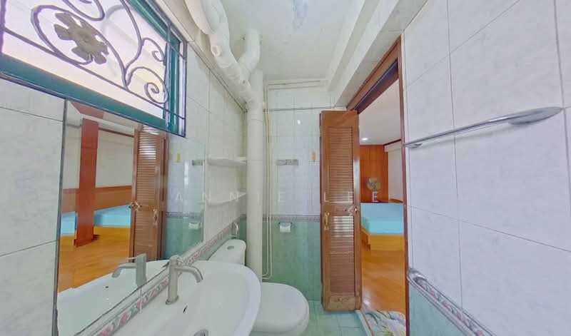 664A Yishun Avenue 4, 664A Yishun Avenue 4, 4 Bedrooms, 1,765 sqft, HDB Flat For Sale, by Annie Lee, 500183445 - Bathroom - PropertyGuru.com.sg