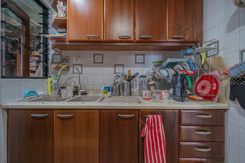 Central Grove, 1 Geylang East Avenue 1, 3 Bedrooms, 1,173 sqft, Condominium For Sale, by Jerlyn Yan, 500183449 - Kitchen - PropertyGuru.com.sg