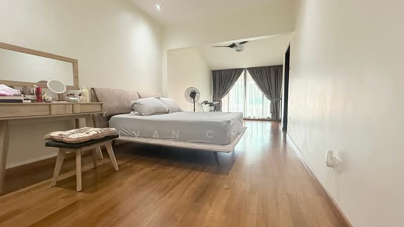 LANDED7772@ Good Size Renovated Kovan Terrace, , 4 Bedrooms, 2,700 sqft, Terraced House For Sale, by Ivan Chng, 500183453 - Bedroom - PropertyGuru.com.sg