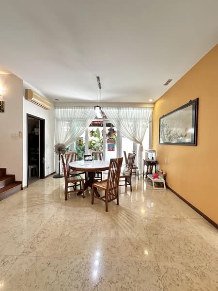 Seletar Hills Estate, Jalan Redop, 5 Bedrooms, 4,500 sqft, Corner Terrace For Sale, by Norman Tan, 500183461 - Dining Room - PropertyGuru.com.sg
