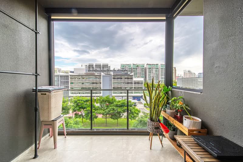 Park Colonial, 12 Woodleigh Lane, 2 Bedrooms, 635 sqft, Condominium For Sale, by Peng Juay Lim, 500183464 - Balcony - PropertyGuru.com.sg