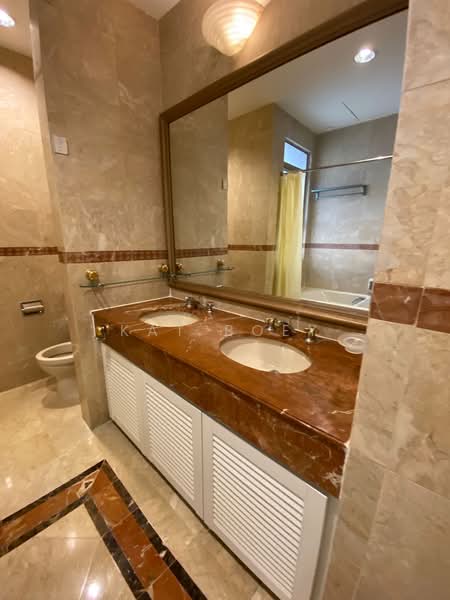 Leonie Condotel, 2 Leonie Hill Road, Orchard / River Valley, 4 Bedrooms, 2,568 sqft, Condominium For Rent, by Kat Boey, 500183467 - Bathroom - PropertyGuru.com.sg
