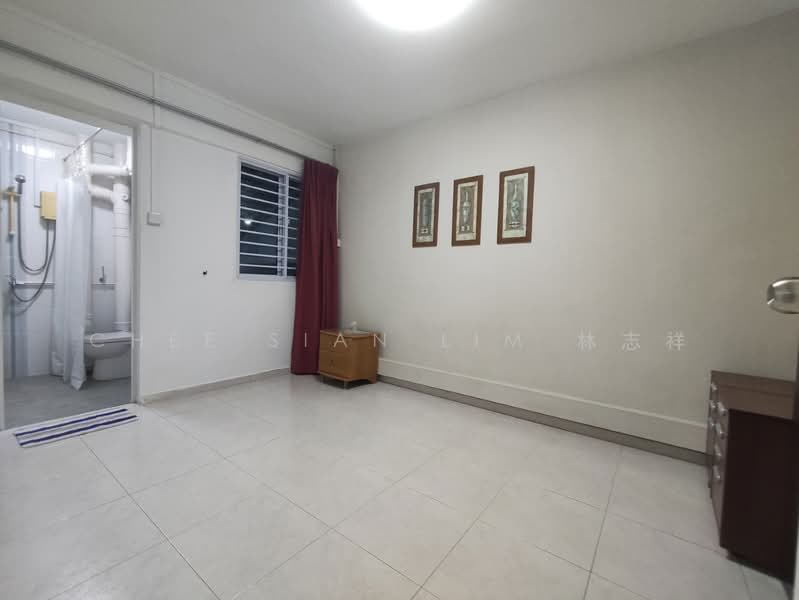 138 Marsiling Road, 138 Marsiling Road, 2 Bedrooms, 600 sqft, HDB Flat For Rent, by Chee Sian Lim 林志祥, 500183477 - Bathroom - PropertyGuru.com.sg